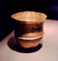 /album/photo-gallery/early-bronze-age-gold-beaker-eschenz-switzerlan-jpg/
